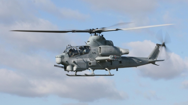 Ударный вертолет Bell AH-1Z Viper1