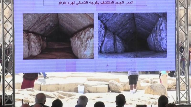Экран с трансляцией репортажа о новом коридоре, обнаруженном в пирамиде Хеопса1